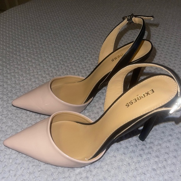 Express Nude & Black Pumps - Picture 1 of 5